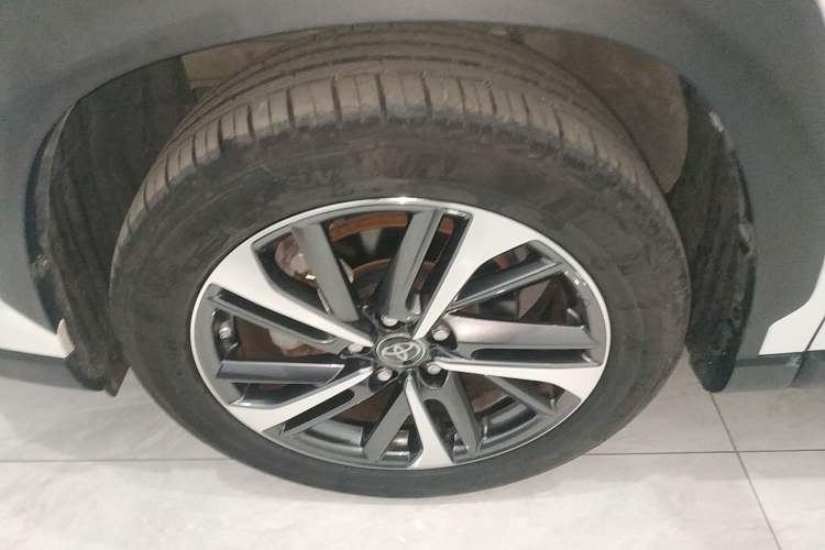 Used Toyota FRONTLANDER 2022 2.0L CVT Luxury PLUS Edition
