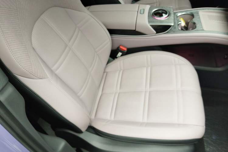 Used Hongqi Tiangong 08 2025 680 Ultra Four-Wheel-Drive Version
