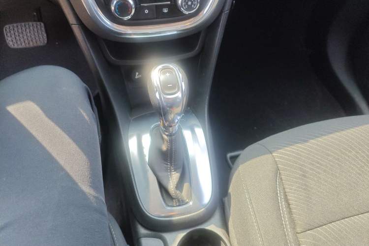 Used Buick Encore 2014 1.4T Automatic Two-Wheel Drive Urban Elite Model