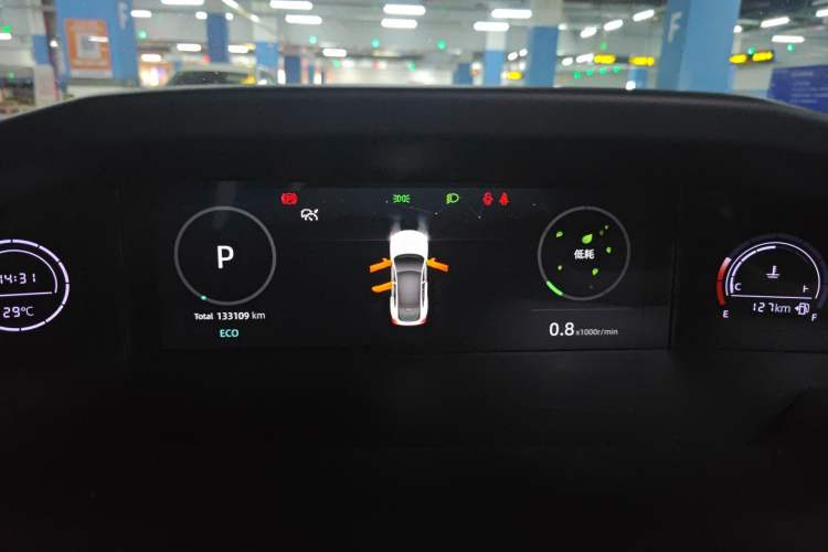 Used CHANGAN UNI-V 2022 1.5T Smart Navigation Version Instrument Cluster