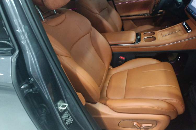 Used GAC Trumpchi Xiangwang S7 2025 205 km Max LiDAR Version Right Front Seat