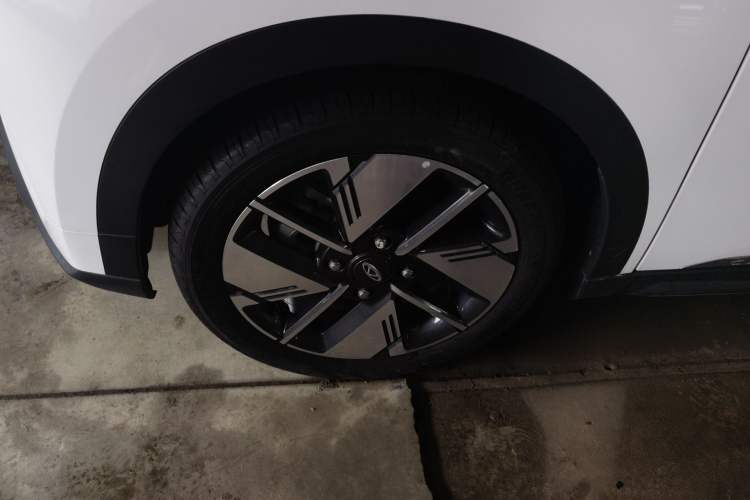 Used Chery New Energy Boundless Pro 2022 301km "WoW" Edition Lithium Iron Phosphate