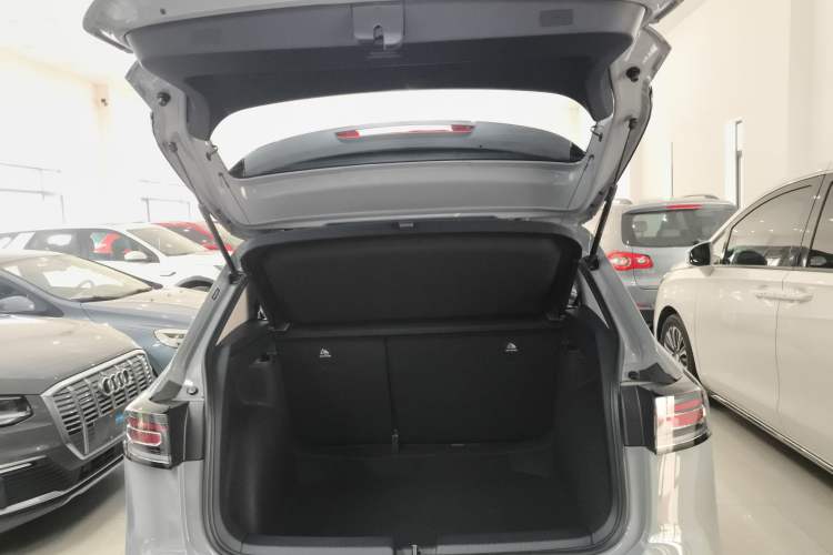 Used Volkswagen Tharu 2026 Model Xinrui 1.5L Rujin Edition Trunk