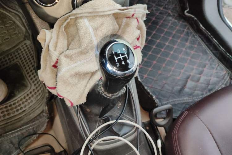 Used Chevrolet Aveo Sonic 2011 Sedan 1.4L MT SL