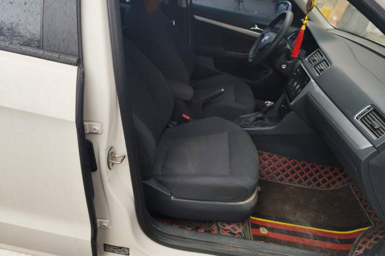 Used Volkswagen Lavida 2018 Classic 1.5L Automatic Fashion Edition China VI Standard
