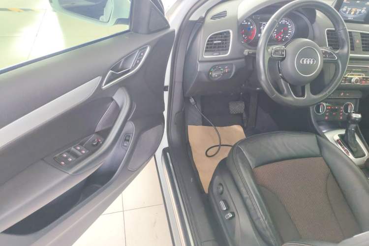 Used Audi Q3 2018 30th Anniversary Edition 35 TFSI Fashion Model
