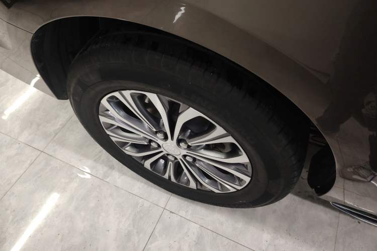 Used Buick GL8 2023 Land Executive Class 652T Luxury Model