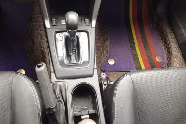 Used Subaru Forester 2015 2.5i Special Edition Commemorative Model Gear Lever