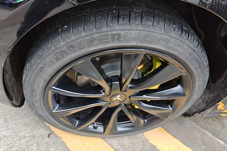 Used Tesla Model 3 2020 Long-Range Rear-Wheel-Drive Version

