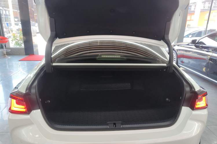 Used Lexus ES 2025 200 Premium Edition
