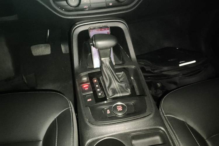 Used Qoros 5 2018 Revised Version 1.6T Automatic Leading Edition