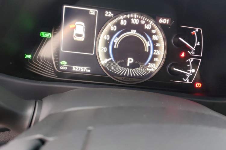 Used Lexus UX 2020 260h Explore-Cool Edition
