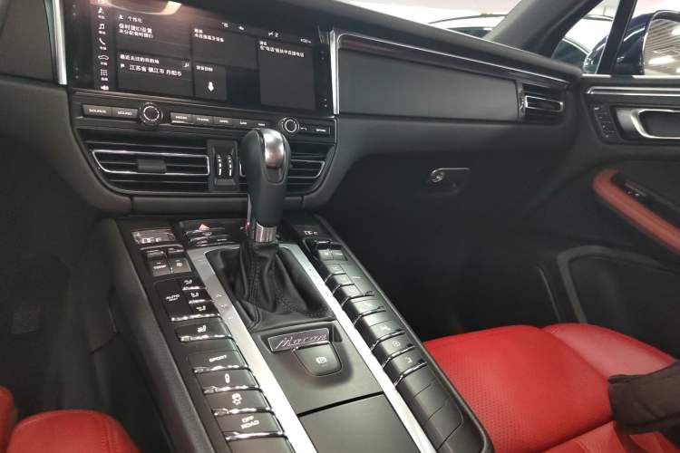 Used Porsche Macan 2021 Macan 2.0T
