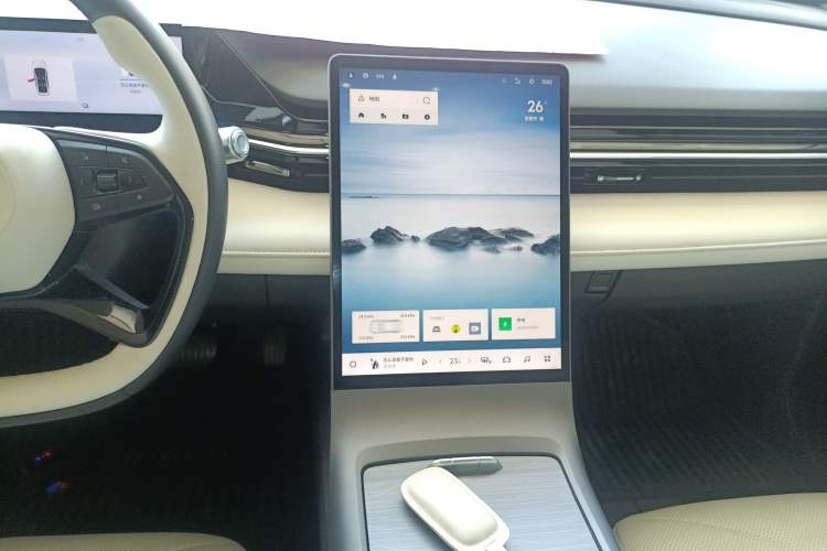 Used Geely Galaxy L6 2023 125km MAX