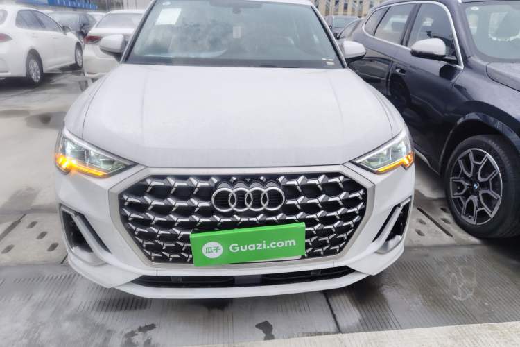 Used Audi Q3 2024 35 TFSI Ambition Dynamic Edition