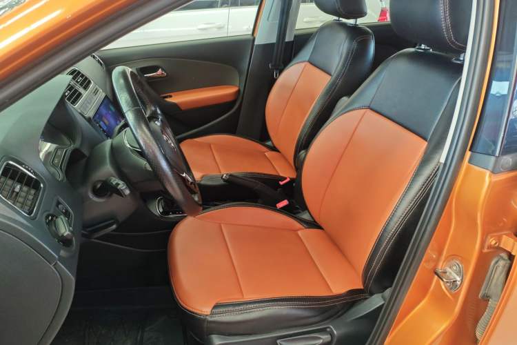 Used Volkswagen Polo 2016 1.6L Cross Polo Automatic