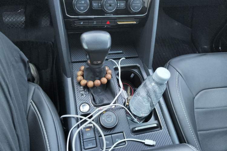 Used Volkswagen Teramont 2017 380TSI Four-Wheel Drive Flagship Edition Gear Lever