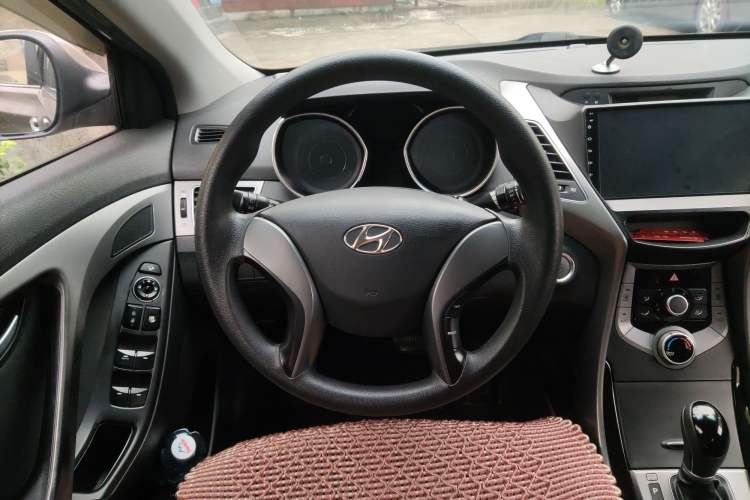 Used Hyundai Elantra (5th Generation / Langdong) 2015 1.6L Automatic Leading Model Steering Wheel
