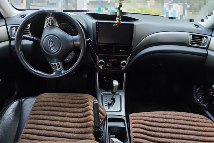 Used Subaru Forester 2012 Classic 2.5XS Automatic Luxury Edition Center Console