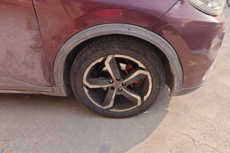 Used SWM X7 2017 1.5T Manual Inter Milan 110th Anniversary Edition 7-seater Right Front Wheel Hub