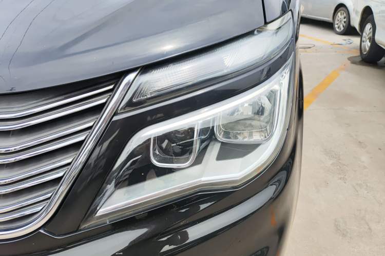 Used FORTHING Lingzhi 2017 M5L 1.6L 7-Seater Comfort Model Left Front Headlight