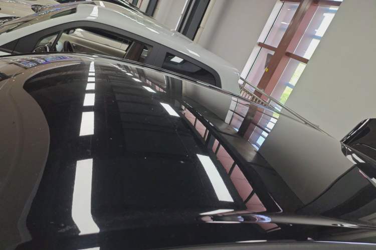 Used Wuling Bingo PLUS 2024 330 km Range Five-Seater Version Roof