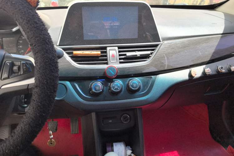 Used Baojun 310 2016 1.2L Manual Luxury Model
