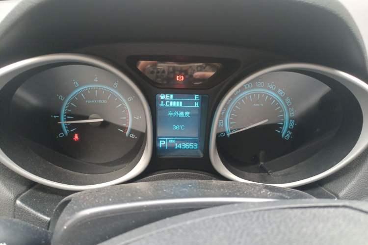 Used GAC Trumpchi GS5 2013 1.8T Automatic Two-Wheel Drive Elite Edition Instrument Cluster