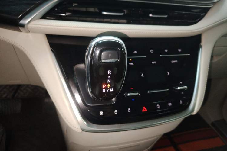 Used Buick GL8 2020 ES Land Cruiser 653T Comfort Edition