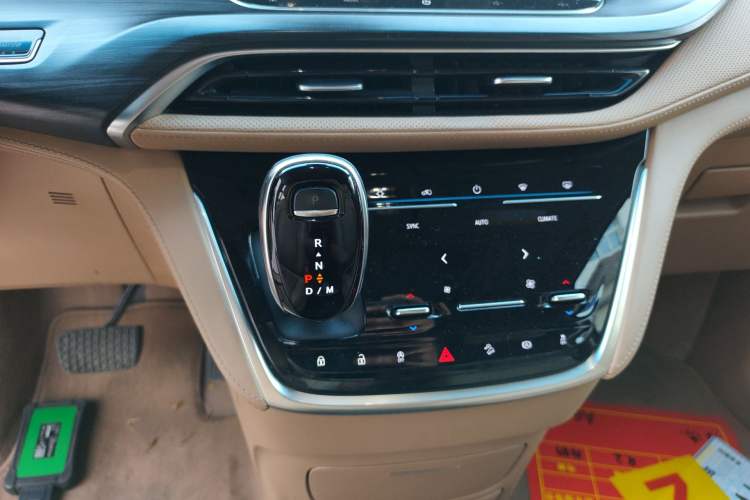 Used Buick GL8 2021 ES Landtrek 653T Luxury Model Gear Lever