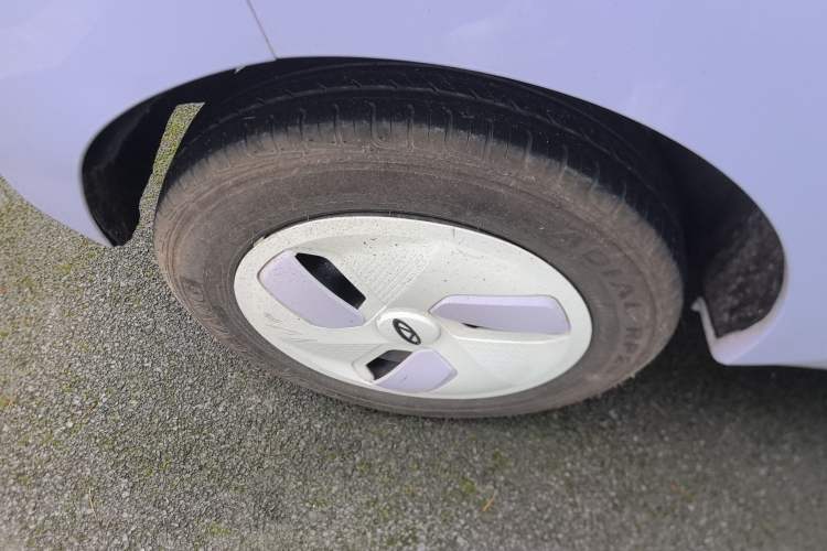 Used Chery QQ Ice Cream 2022 170km Sundae Phosphate Lithium-Ion