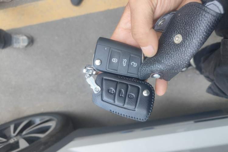 Used Volkswagen Tharu 2020 Revised Version 330TSI Four-Wheel Drive Flagship Edition China VI Vehicle Key