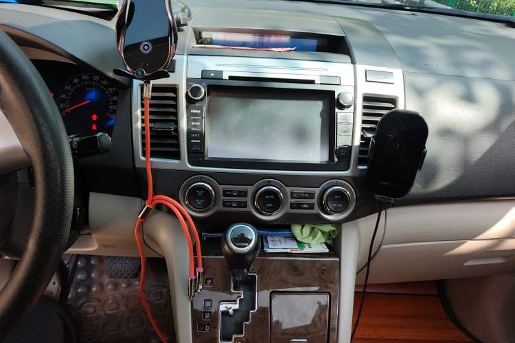 Used Mazda 8 2013 2.5L Ultimate Edition Audio And AC Panel