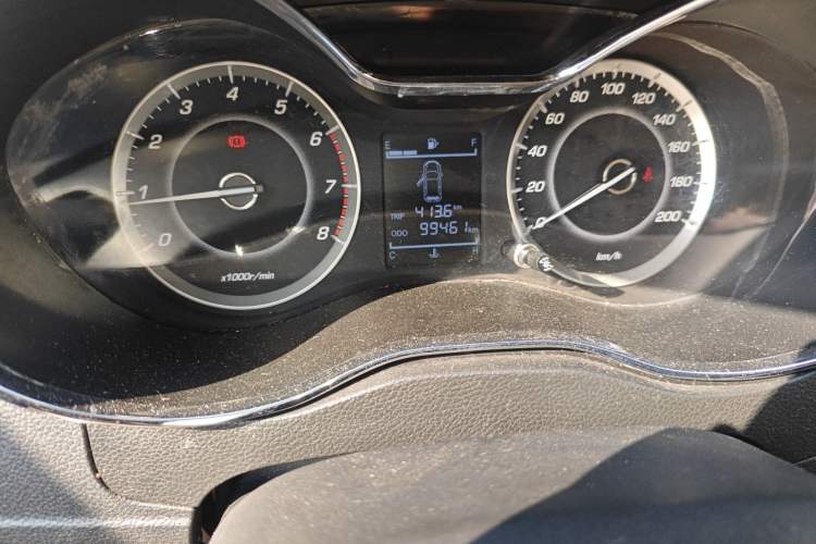 Used Baojun 560 2015 1.8L manual Comfort trim level