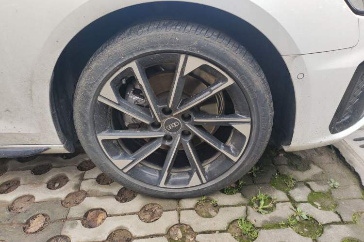 Used Audi A4L 2022 40 TFSI Luxury Dynamic Model