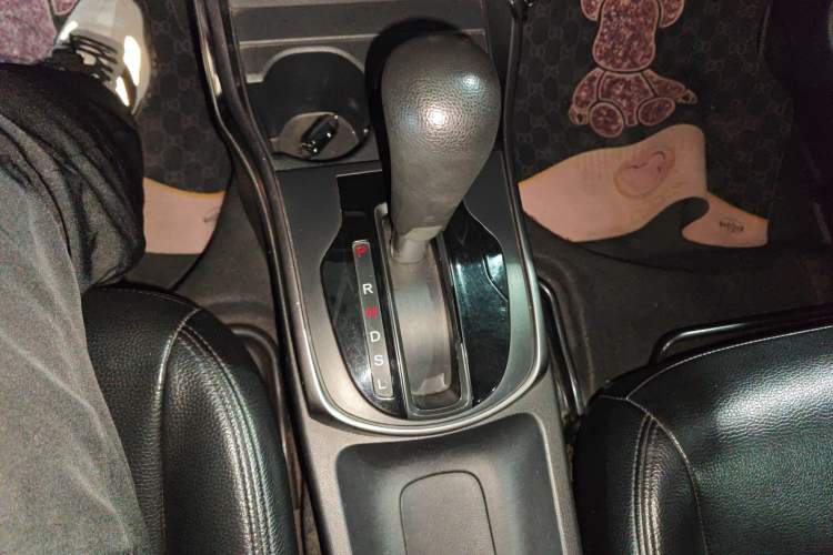 Used Honda Greiz 2016 1.5L CVT Classic Edition
