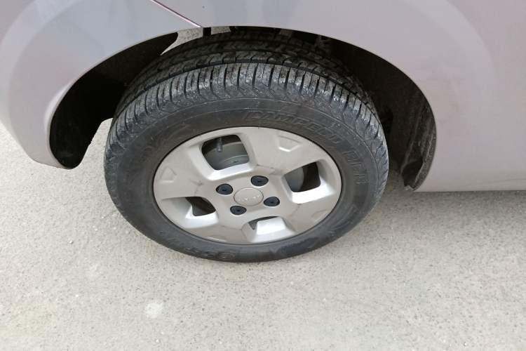 Used Roewe Clever 2021 302 km New Four-Seater Super-Efficient Version