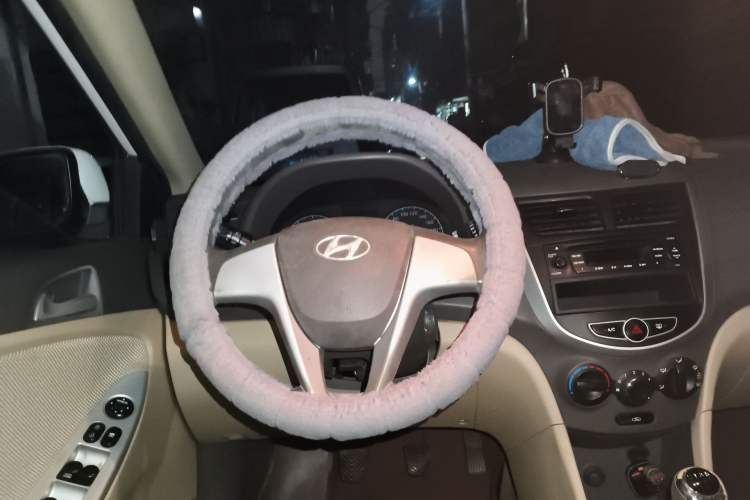 Used Hyundai Verna (older generation) 2010 Sedan 1.4L Manual Comfort GS