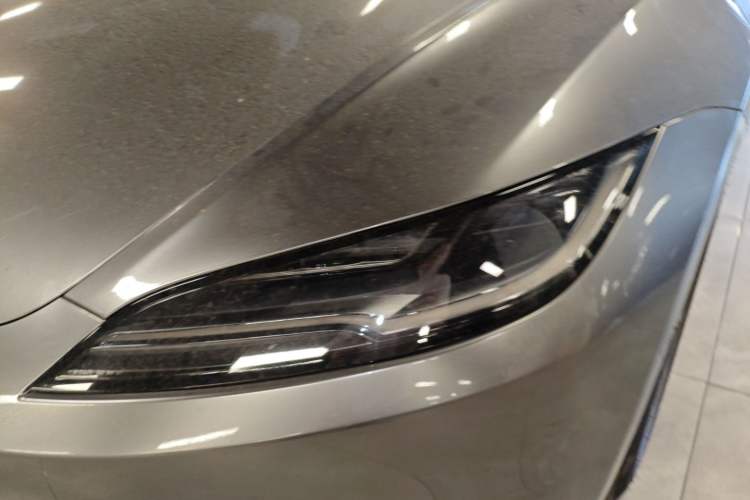 Used Tesla Model 3 2023 Long-Range All-Wheel-Drive Version