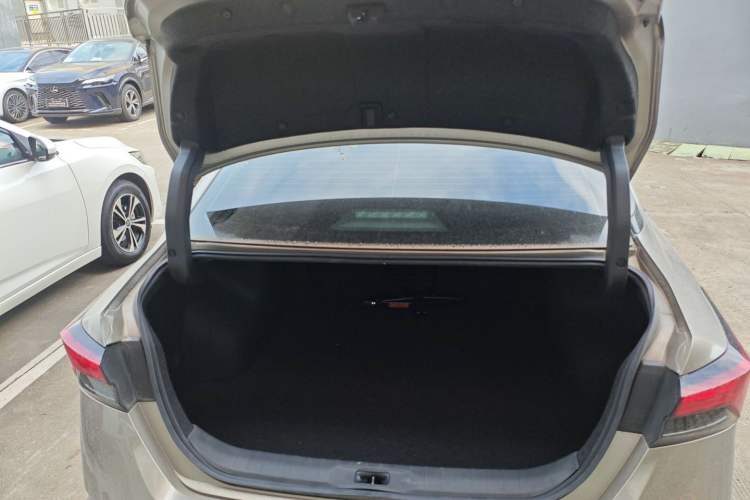 Used Nissan Teana 2022 2.0L XL-Upr Enjoyment Edition