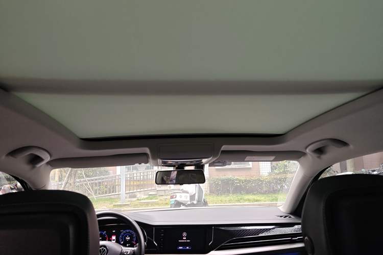 Used Volkswagen Passat 2020 Revised Version 330TSI Luxury Edition China VI Standard