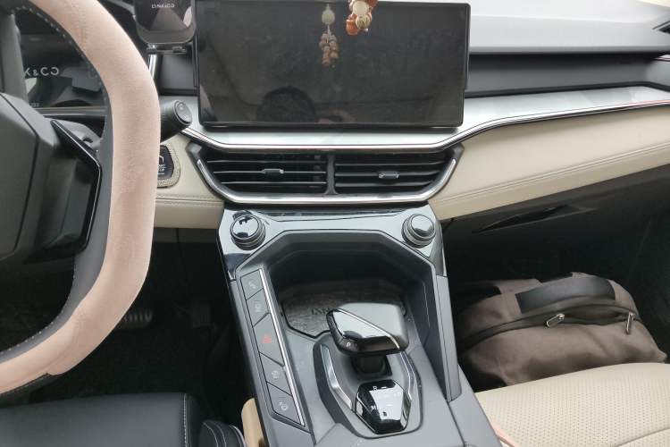 Used Lynk & Co 06 2023 Remix 1.5T Shero
