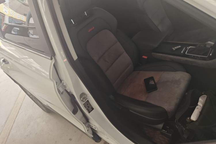 Used Sinotruk VGV U70 2020 1.5T Automatic Smart Luxury Edition 5 Seats
