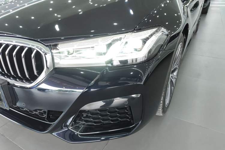 Used BMW 5 Series 2023 Restyled 530Li Leading Edition M Sport Package