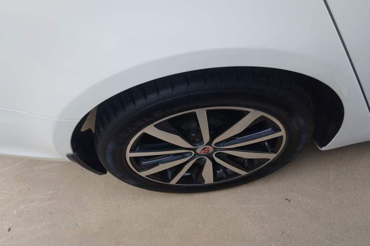 Used Roewe i6 2018 20T Automatic Internet Smart Edition
