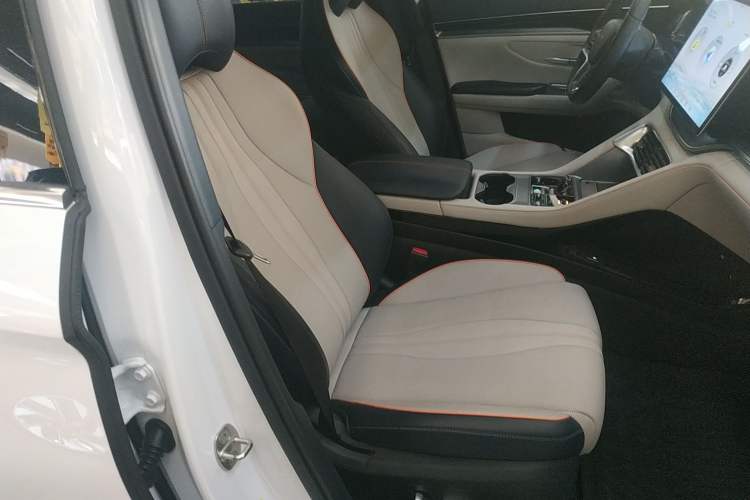 Used BYD Song PLUS New Energy 2023 Champion Edition EV 605KM Flagship PLUS
