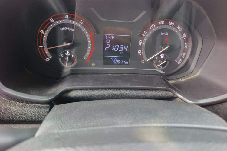 Used SAIC MAXUS T60 2019 2.4L Gasoline Manual Two-Wheel-Drive High-Ride Pioneer Edition Standard Cab