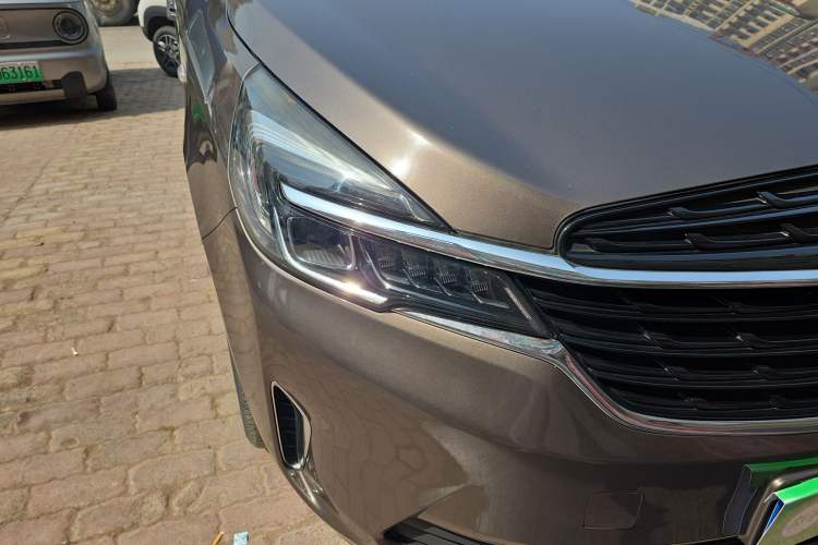 Used Buick GL8 2020 Land Cruiser Executive Class 652T Comfort Model
