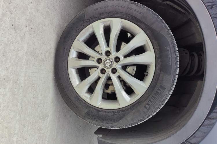 Used Dongfeng Aeolus AX7 2015 2.3L Automatic ZhiZun Version