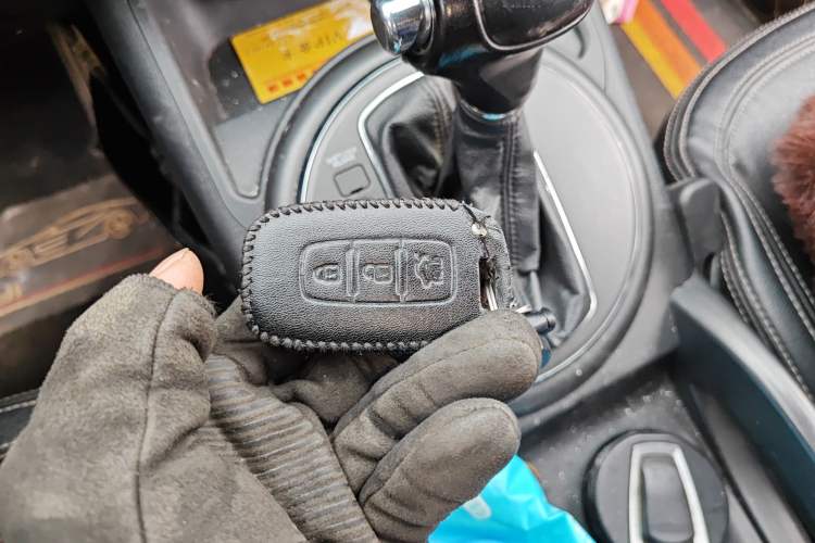 Used Kia Sportage R 2012 2.0L Automatic Two-Wheel Drive NAVI
